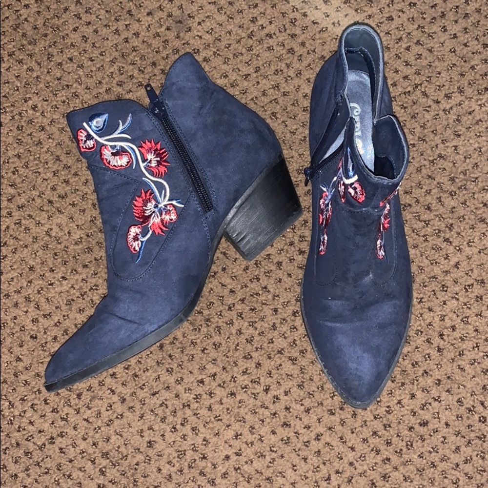Healed boots